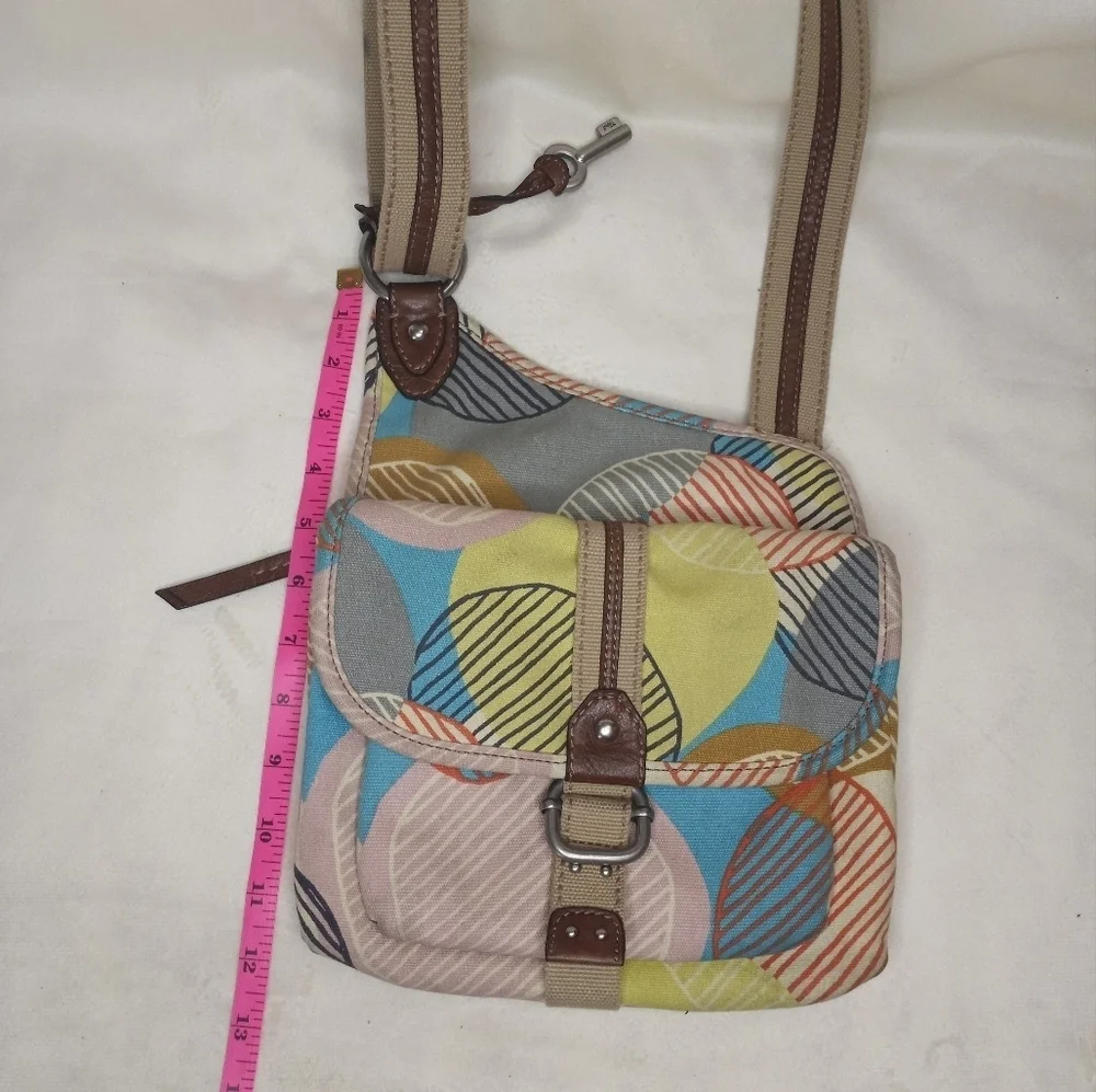 Fossil Y2K Geometric Striped Shaped Multi Pocketed Adjustable Crossbody Boho Bag